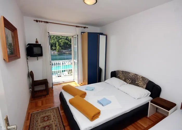 781c Apartment